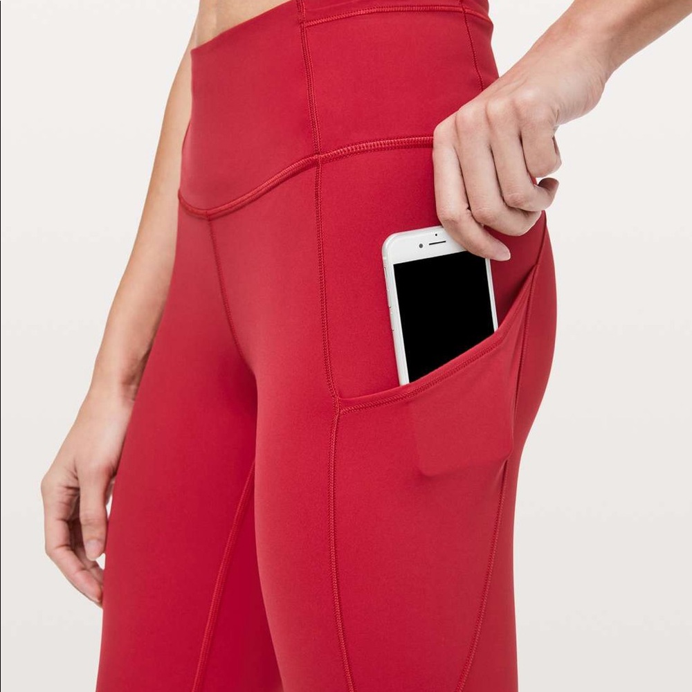 Lululemon Fast and Free 19” Nulux Pocket Dark Red Size 2